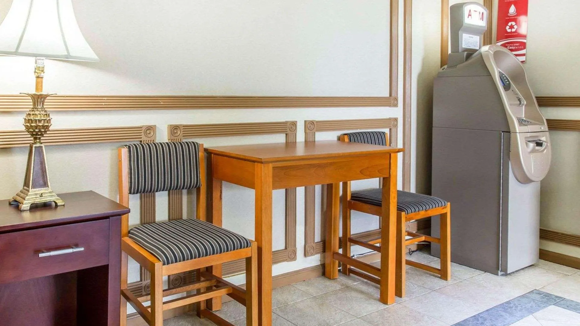 ניו יורק Econo Lodge South Ozone Park ניו יורק