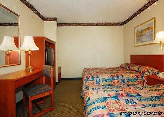 מלון ניו יורק Econo Lodge South Ozone Park