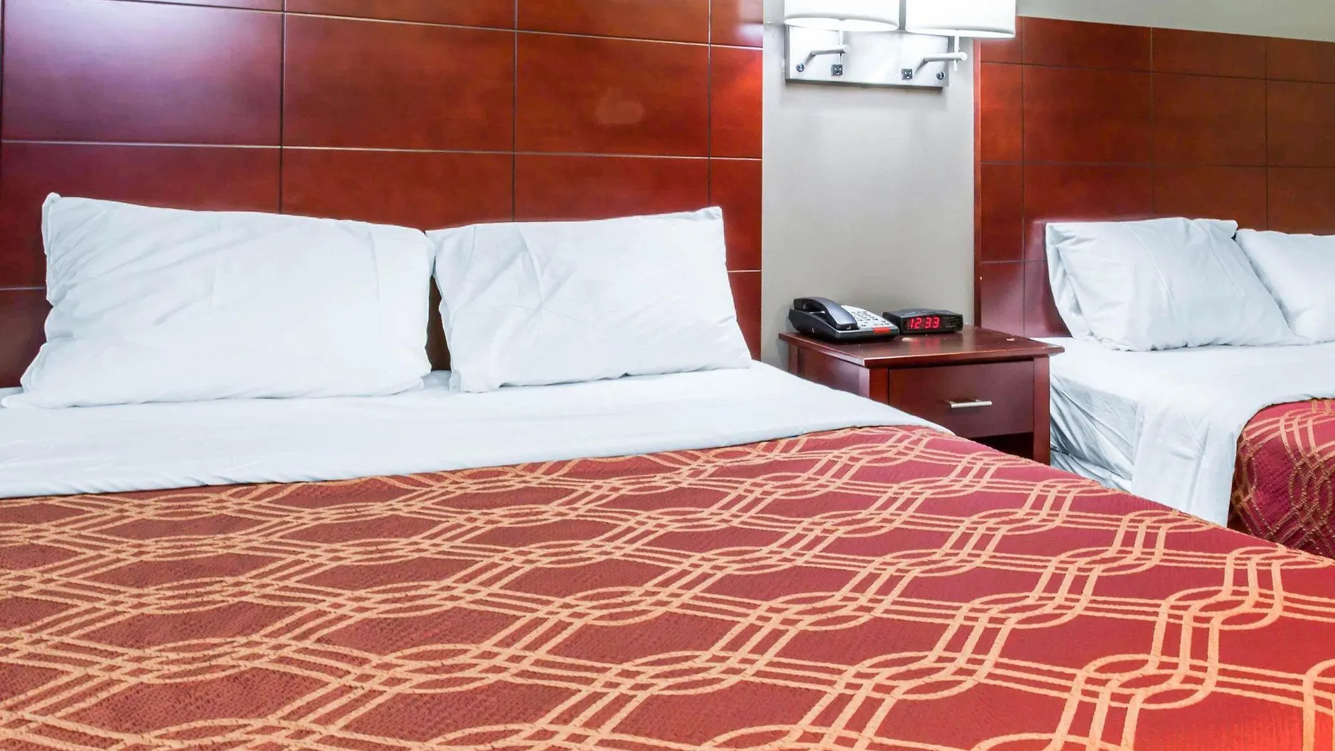 Econo Lodge South Ozone Park New York 2*,  United States