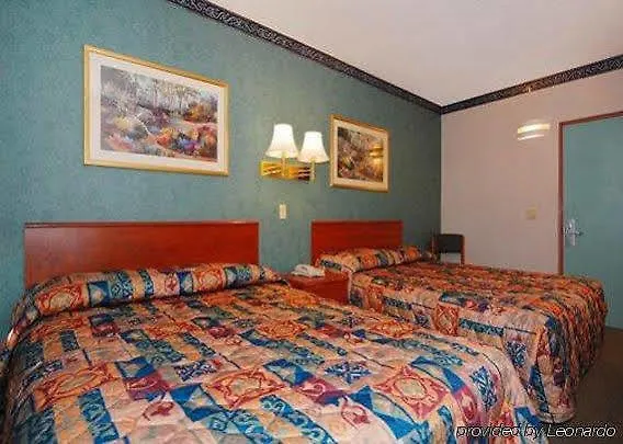 Econo Lodge South Ozone Park New York United States